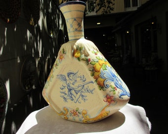 Tuscan ceramic &quot;florentine&quot;, vase handmade, hand-painted with renassaince style and in a very traditional shape