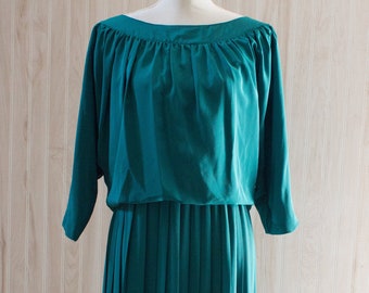 Vintage Green Midi Dress