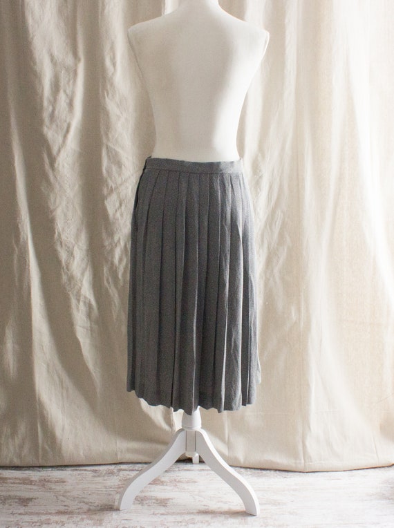 Vintage 1980s Pleated Saks Fifth Avenue Skirt - image 3