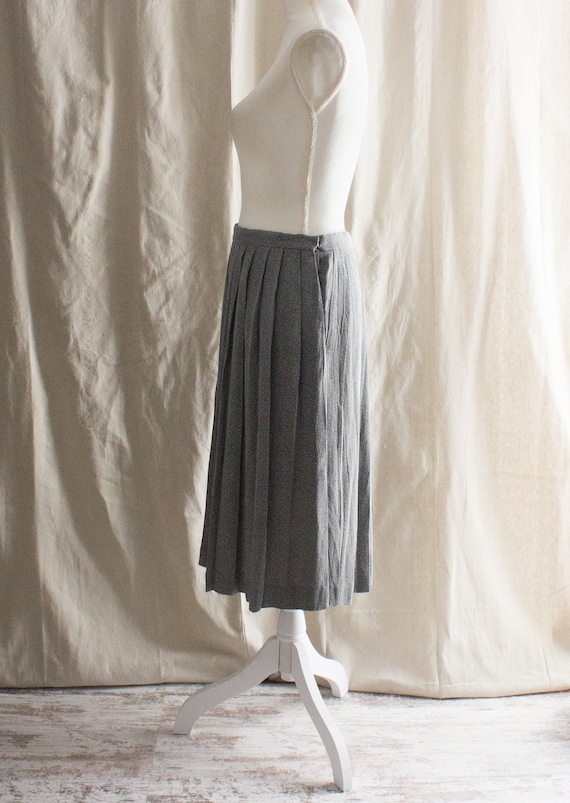Vintage 1980s Pleated Saks Fifth Avenue Skirt - image 2