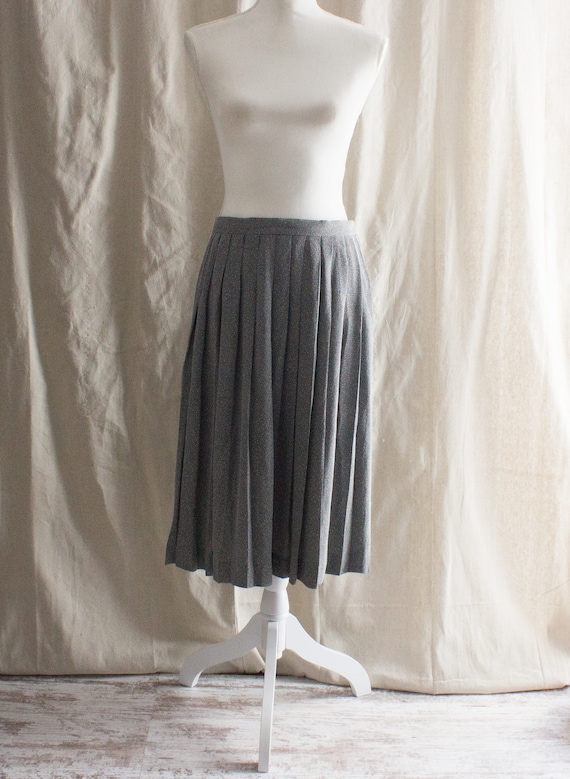 Vintage 1980s Pleated Saks Fifth Avenue Skirt