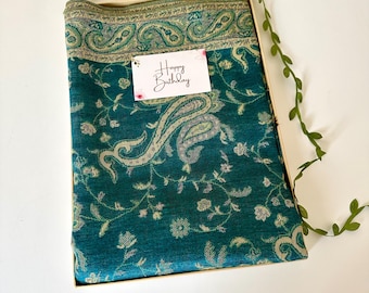 Sea Green Paisley Pashmina Scarf – Elegant Wool Feel Shawl Gift For Her Mum