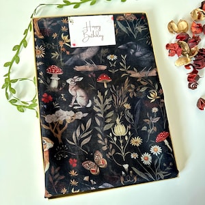 Wald schwarze Tier Woodland Print Schal, Schals für Frauen, personalisierte Geschenke für sie, schwarze leichte Schal, Frau Retro Blumen Print