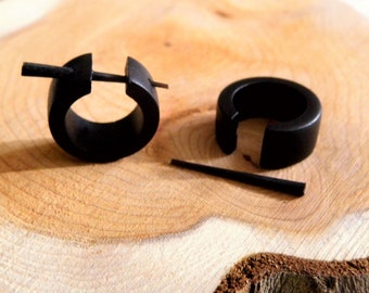 Créoles WOOD HUGGIE Boucles d'oreilles bio dormeur écologique petit en bois noir unisexe hommes femmes boho festival bijoux écologiques durables fait main + sac cadeau