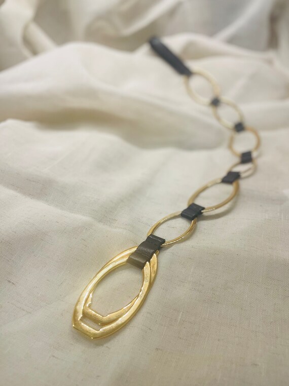 Vintage Gucci Belt / Gold metal / black leather / XS Gem