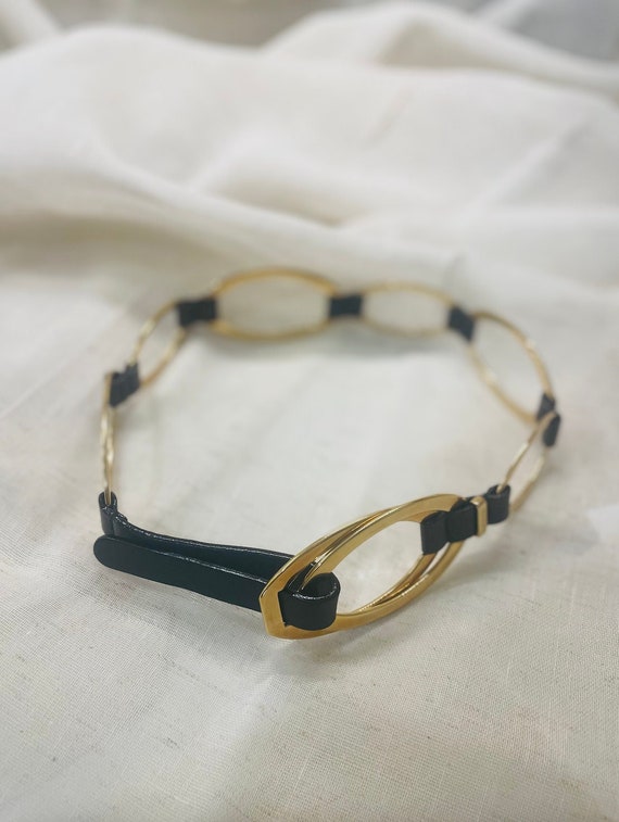 Vintage Gucci Belt / Gold metal / black leather / XS Gem