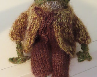 Hand Knitted Posable Froggy - Dot Pebbles pattern by Claire Garland