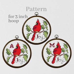 Kardinal Ornament Kreuzstichmuster Weihnachten Kreuzstich Stickmuster Initial Ornament Stickmuster für 3-Zoll-Sticker