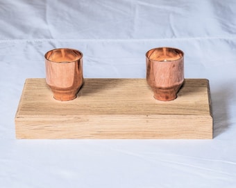 Portavelas de roble artesanal con portavelas de cobre