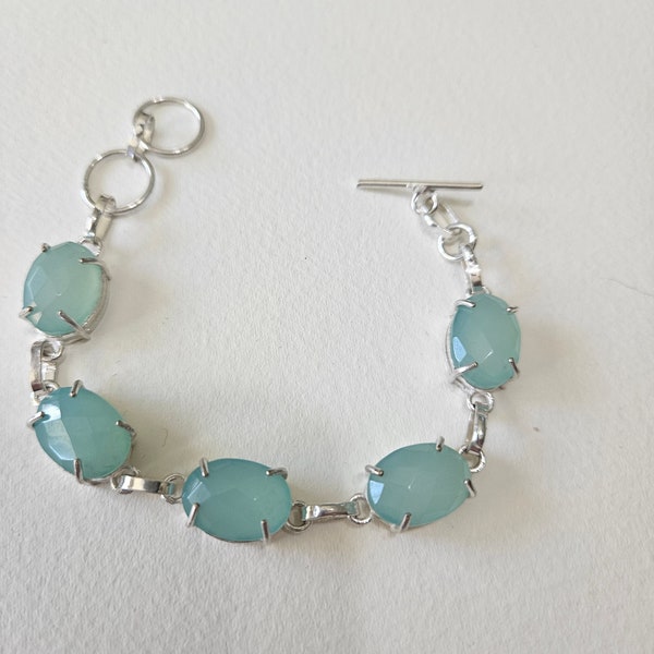 fantastic  Baby blue stone bracelet