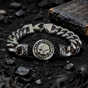 Retro Coin Skull Chain Bracelet / Gothic Rock Punk Style Bracelet / Harley Rider Motorcycle Jewelry