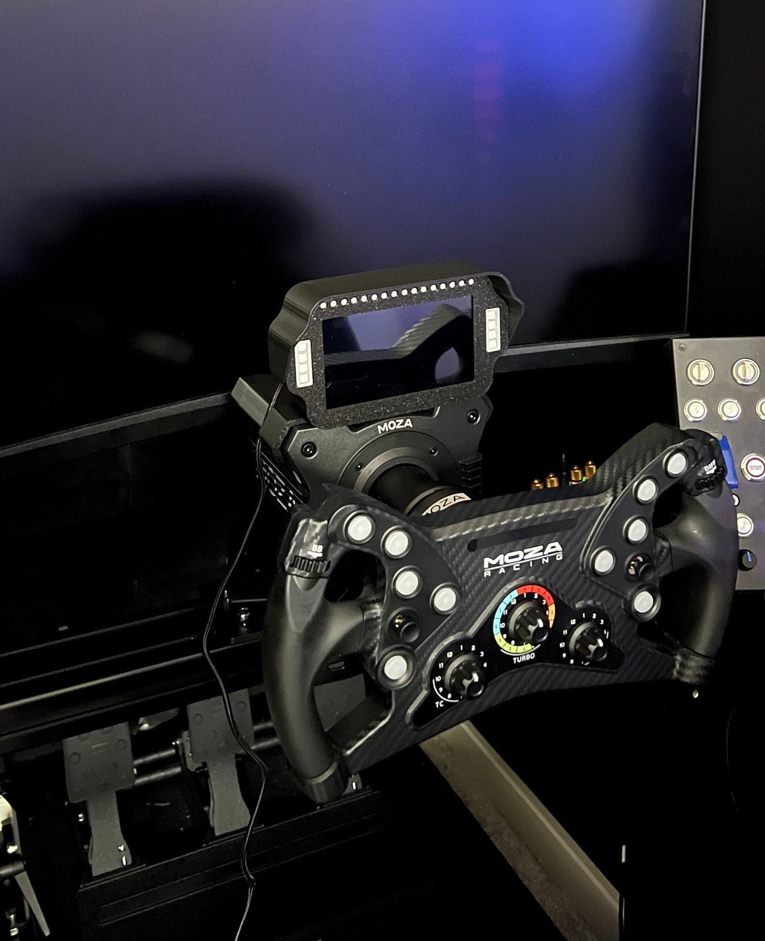 SIMAGIC シムダッシュボード DDU 5インチ CR-5 SIMAGIC シムダッシュボード DDU 5インチ CR-5 の通販 by goro's