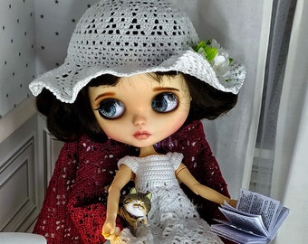 Crochet white long dress and hat for Blythe doll.Blythe clothes. Outfit for Blythe.