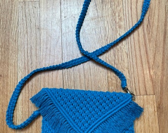 Macrame, purse, blue, crossbody, on trend, unique, handmade, statement piece