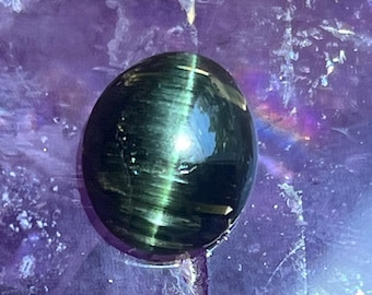 6.27ct Natural Green Cat's Eye Tourmaline Gemstone: Oval Cabochon