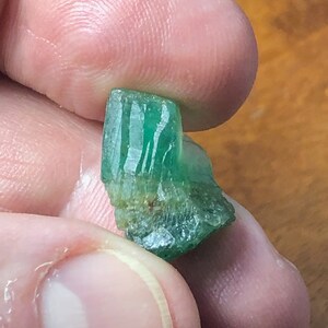 mineral specimen,gift for her, lapidary grade, raw mineral,precious stone, raw emerald crystal, collector item, gemstone collection, natural gem, Brazilian gemy, large emerald, unique treasure, green earth gem, Brazilian find, raw beauty, diy jewelry