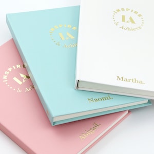 Kleine Auflage, individuelle Notizbücher, individuell personalisiert & Logo-Branding in hochwertigster Goldfolie-Prägung. Handgefertigt in London.