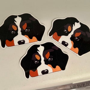 Chien bouvier bernois furtif Sticker