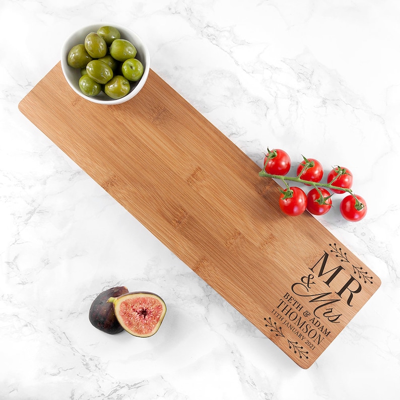 Wedding 5th Anniversary Engraved Gift Gifts for Couples Chopping Personalised Engraved Bamboo Wedding Serving Board Bread Bespoke