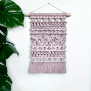 DIY Macrame Pattern “IRIS” | Macrame tutorial, Beginner Macrame