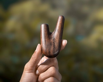 Pipa Kuripe de palisandro — Minimalista puro / Hape chamánico hecho a mano de Bali con autoaplicador