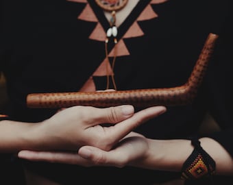 Juego de pipas Kuripe Tepi de madera de teca marrón para ceremonias chamánicas Rapeh Hape (kit de madera de Bali)