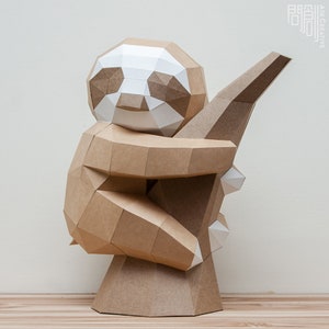 Sloth paper model,Papercraft , DIY , Low poly , PDF Papercraft , Sloth Model , Sloth low poly , Sloth , polygonal , decoration imagem 1
