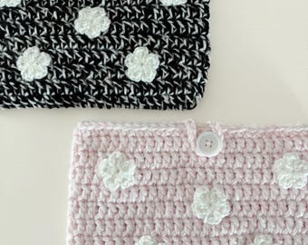 crochet chunky flower power book sleeve - spring edition