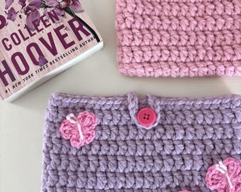 crochet chunky bug book sleeve