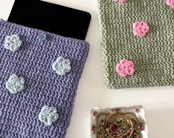 crochet flower power iPad sleeve
