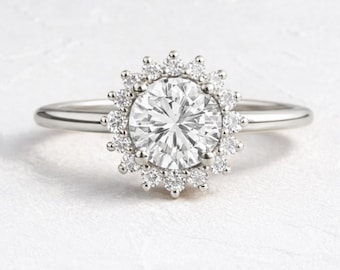 Anillo de compromiso con diamante cultivado en laboratorio de 1,50 ct, diseño de rayos de sol, solitario ovalado, detalles redondos, oro, aniversario nupcial.