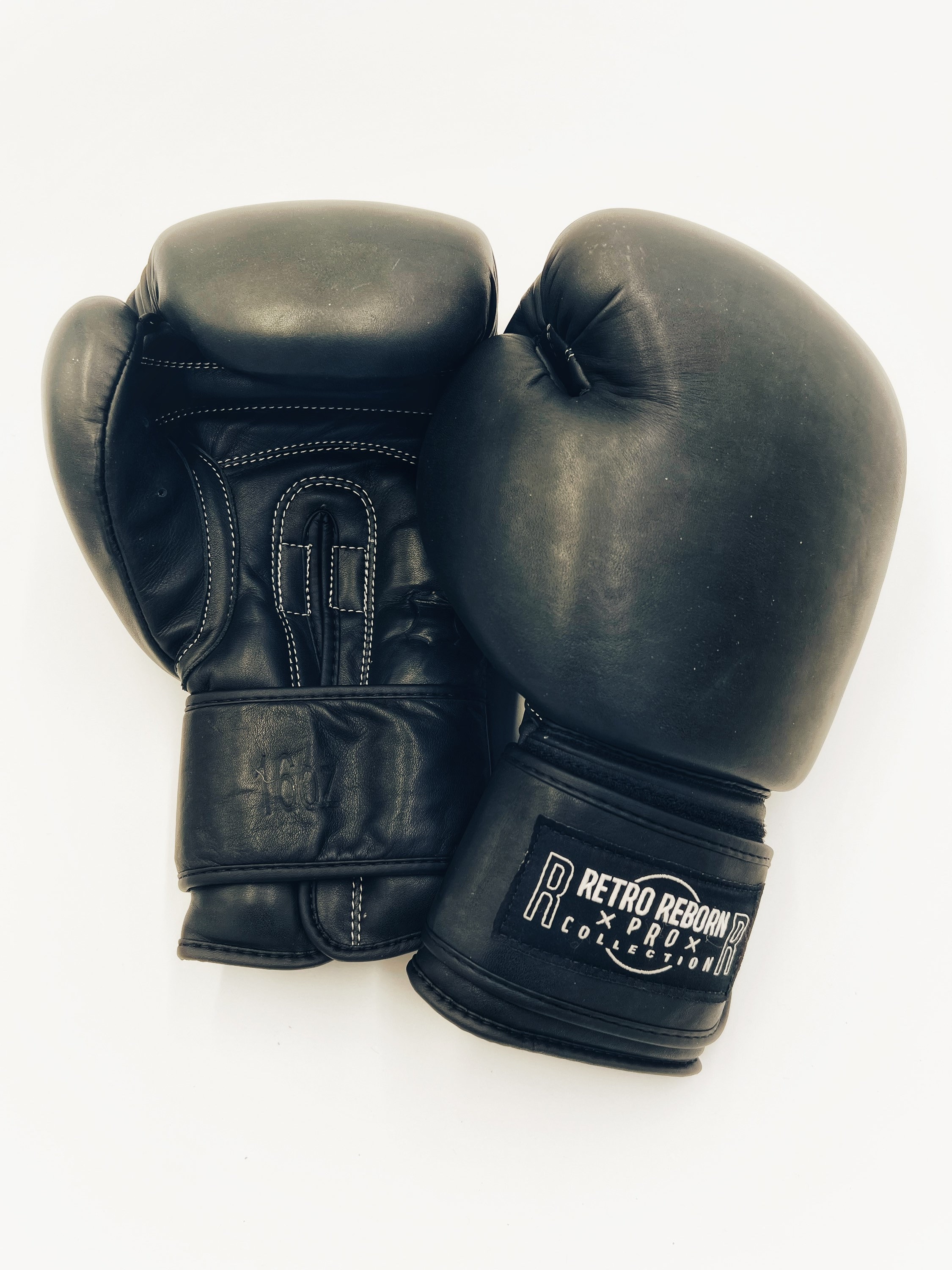 Old style hotsell boxing gloves