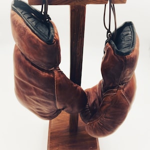 Retro Reborn Vintage Retro Style Boxing Gloves Tan Real Leather With Stand