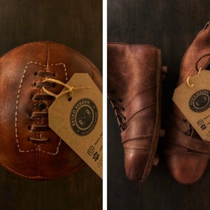 Retro herboren vintage leren voetbalschoenen in antieke stijl + leren voetbal met veters