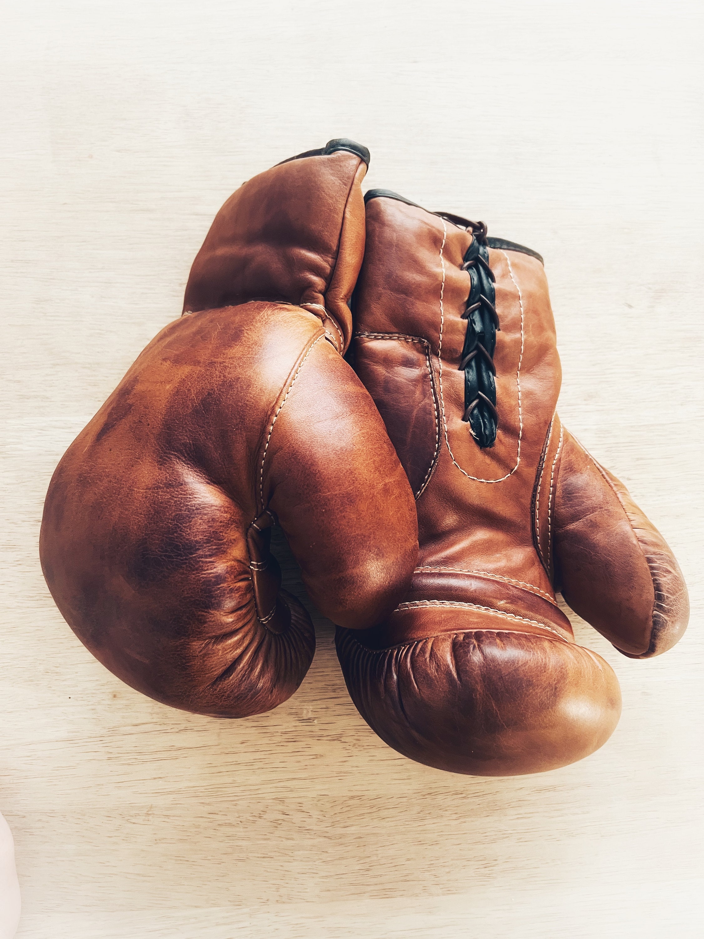 Retro Reborn Vintage Tan Leather Boxing Gloves: 12oz, Lace