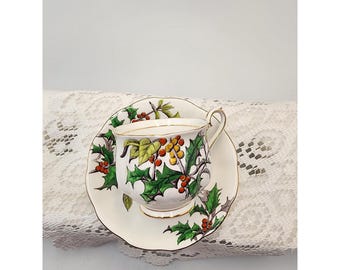 Juego de taza y platillo de té de porcelana fina Royal Albert Flor del mes de diciembre Holly n.° 12