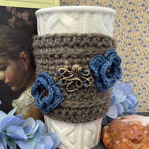 Steampunk Crochet Coffee Sleeve || Cup Cozie || Drink Cozy || Reusable Beverage Cover || Custom Gift || Choose Your Color. Kraken.
