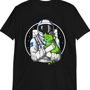 Astronaut Alien Cat T-Shirt, Alien Cat Tee, Alien Clothing, Aliens Clothes, Extraterrestrial Shirt, Alien Apparel, Alien Outfit