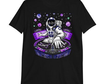 宇宙飛行士テクノDJ Tシャツ - サイケデリックEDMミュージックシャツ