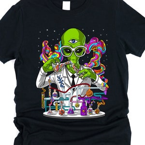 Psychedelic Alien Scientist T-Shirt - Laboratory Shirt - Extraterrestrial Tee - Mens Alien Clothing - Alien Clothes - Alien Apparel