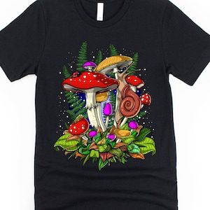 Forest Mushrooms Shirt, Mushroom Tee, Cottagecore Clothes, Nature Shirt, Fungi Shirt, Botanical Clothing, Foraging Shirt, Mushroom Outfit