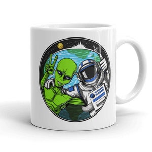 Space Alien Mug, Astronaut Mug, Extraterrestrials Mug, Science Fiction Mugs, Alien Cup, Alien Coffee Mug, Alien Lover Gifts, Alien Cups