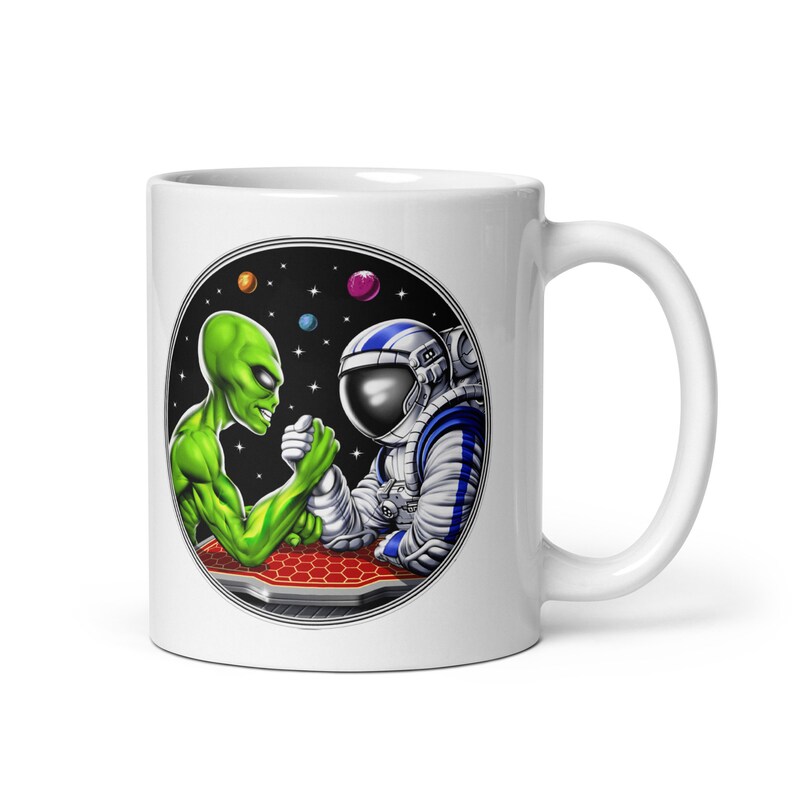 Alien Astronaut Arm Wrestling Mug, Space Alien Mug, Arm Wrestling Mug, Extraterrestrials Mug, Alien Coffee Cup, Arm Wrestling Lover Gifts image 2