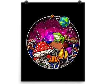 Op de afbeelding: Een kleurrijke poster met een fantasie-illustratie. Het toont een rood-witte paddenstoel met stippen, een groene kikker en een planeet met ringen. De achtergrond is een sterrenhemel, alles binnen een cirkelvormig kader.