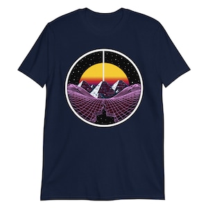 Maglietta Synthwave Egyptian Pyramids, maglietta psichedelica retrò anni '80, maglietta Vaporwave, vestiti estetici Retrowave, abbigliamento Vaporwave Navy