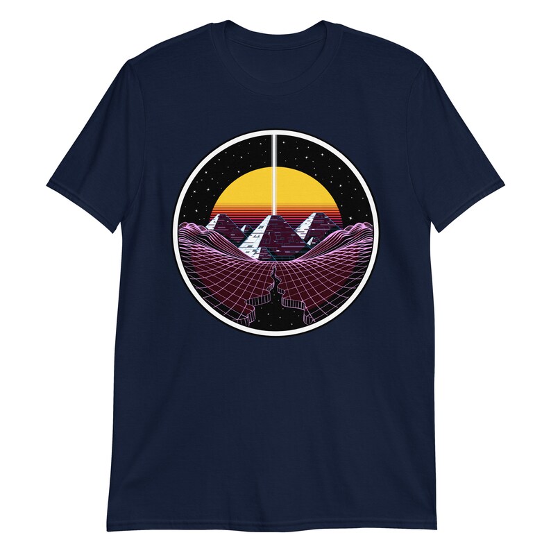 Maglietta Synthwave Egyptian Pyramids, maglietta psichedelica retrò anni '80, maglietta Vaporwave, vestiti estetici Retrowave, abbigliamento Vaporwave Navy