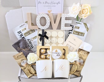 Luxury Wedding Hamper/Personalised Wedding Frame/Pamper Hamper/Mr And Mrs Gift/Engagement/His and Hers Gift/Bride And Groom/Anniversary Gift