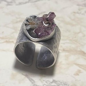 Lavender Bloom Ring – Serenity in Silver - Real Lavender Flower Ring – Adjustable Silver Hammered Band, Dried Flower Botanical Ring Gift