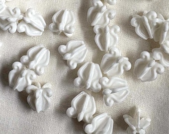 Crown Flower Plastic Beads, Flower for Jewelry Making Garland Lei Making, White Crown Flower Loose Beads, Handcrafted Clay Beads, Bulk beads