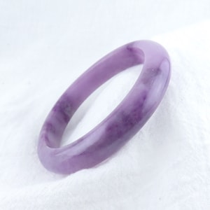 Natural Purple Jade Bangle, Fits 7&quot; Wrist, 56.5 mm thickness, Grade A Real Jade, Burma Jade, Lavender Jade, Smooth Round Ice Jadeite Bangle